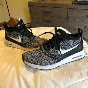 Air Max Thea Ultra Flyknit